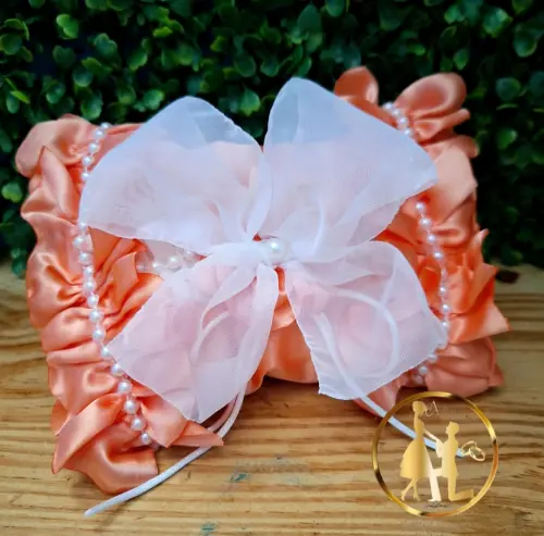 Almofadinha de alianças de casamento salmão