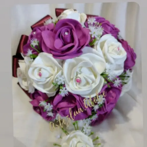 Buquê de noiva branco e rosa fúcsia