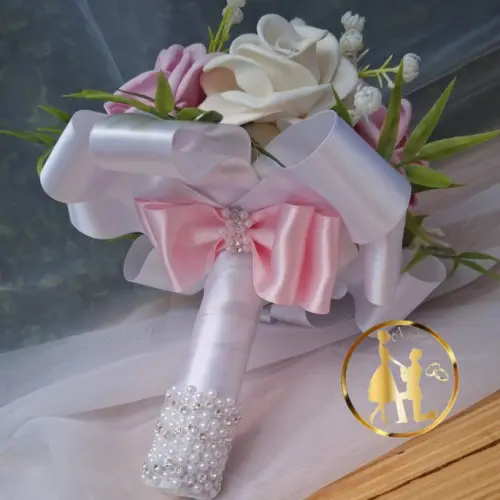 Buquê de noiva branco e rosa pequeno