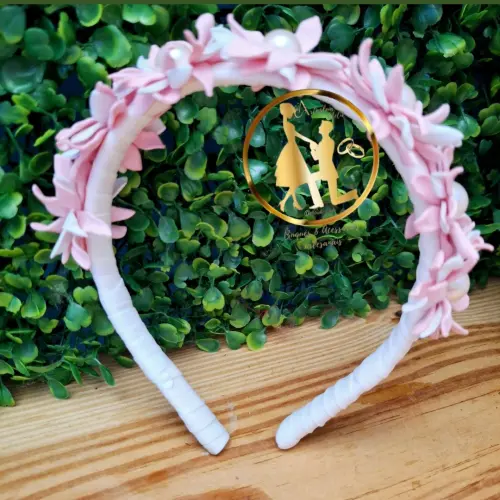 Tiara infantil de luxo branco e rosé com pérolas