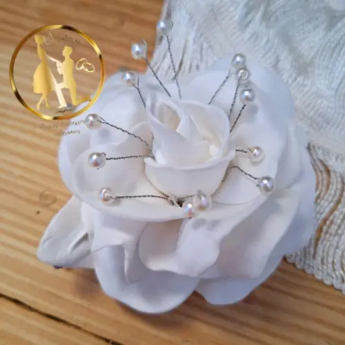 Arranjo de cabelo branco