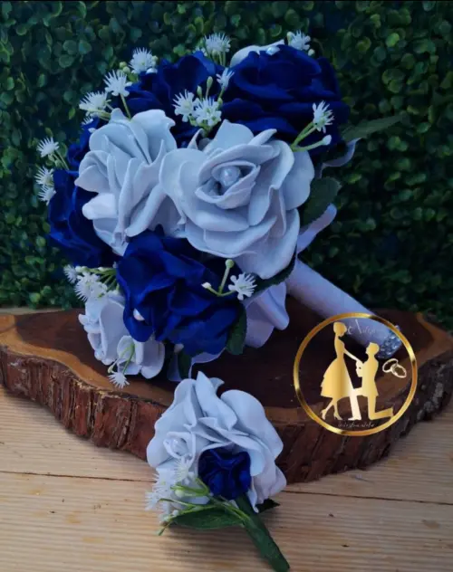 Buquê de noiva azul e branco