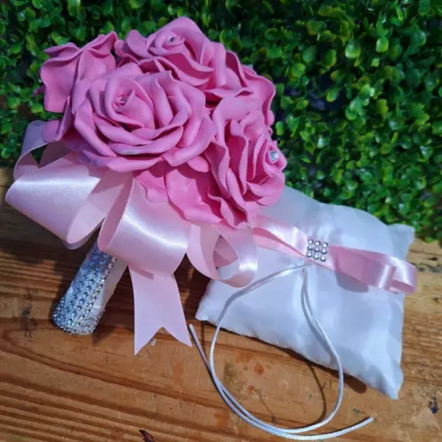 Buque Noiva Rosa + Porta Alianças -artesanal / Pequeno (kit)