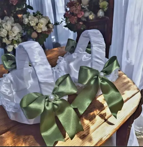 Kit 02 Cestas de Floristas em Cetim Verde Oliva e Branco