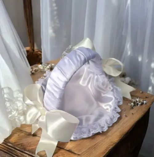 Cesta Florista Off White e Branco Acetinado Casamento