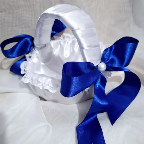 Cesta de Alianças Azul Royal e Branco -artesanal