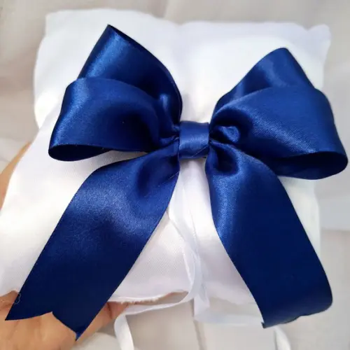 Porta Alianças Azul Marinho e Branco Bodas Noivado