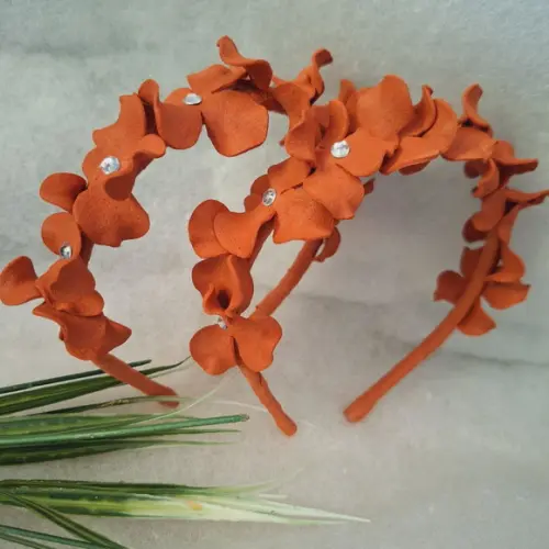 Tiara Infantil Terracota com Pedrinha de Brilhante Artesanal
