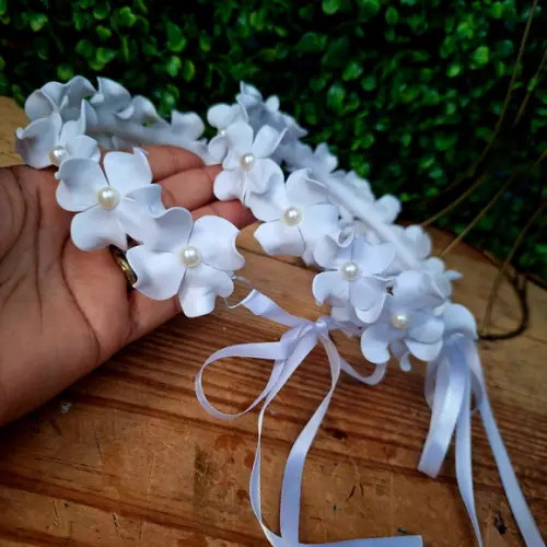 Coroa Tiara de Flores Branca para Cabelos -adulto e Infantil