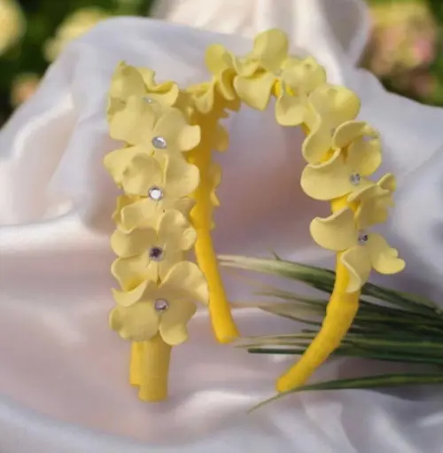 Tiara Infantil de Luxo Amarela Floral com Brilho