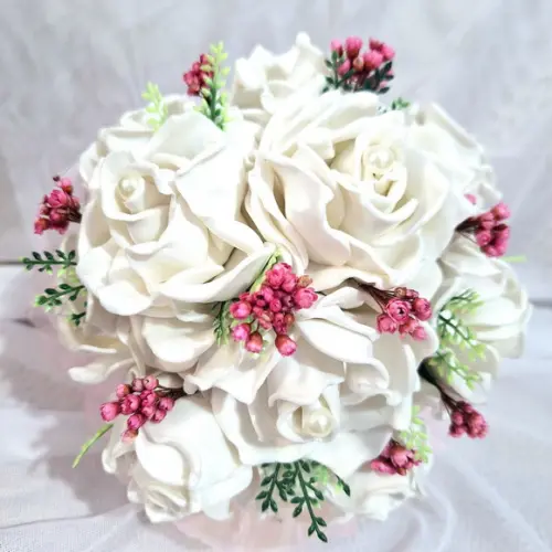 Buquê Branco e Rosa Casamento Civil + Flor do Noivo