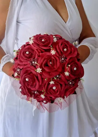 Buquê de Noiva Vermelho Intenso + Lapela Eva Religioso