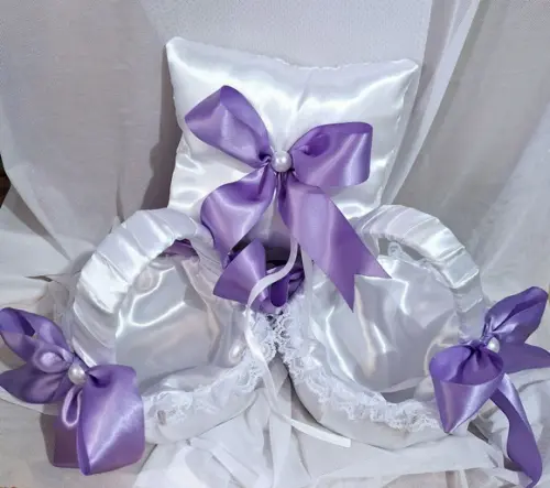 02 Cestas Floristas + Almofada de Casamento Lilas e Branco