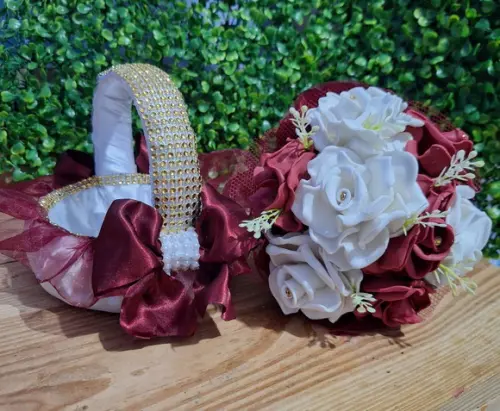 Kit Buquê de Noiva Branco e Marsala Cesta Florista