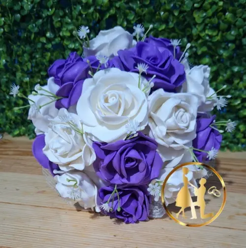 Buquê Roxo e Branco Noiva