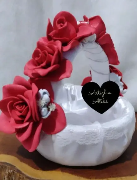 Cestas de Florista Daminha Florista Casamento Coroa de Rosas