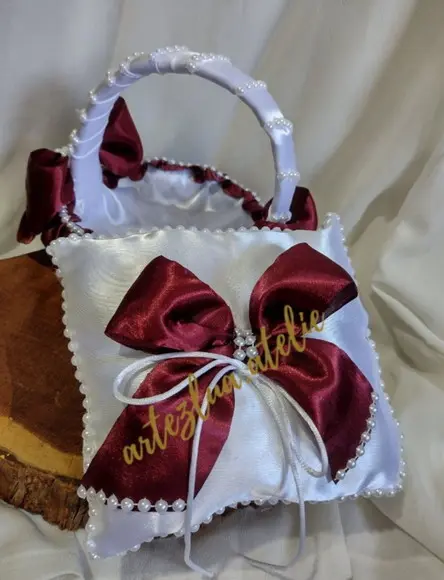 Kit Daminha Cesta de Florista + Almofadinha Porta Alianças