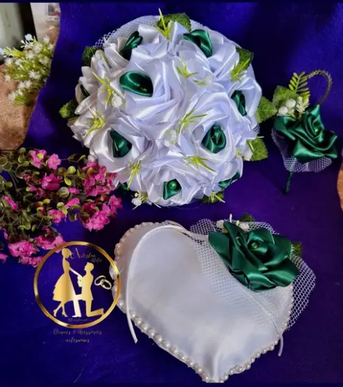 Buquê Verde e Branco Cetim Kit
