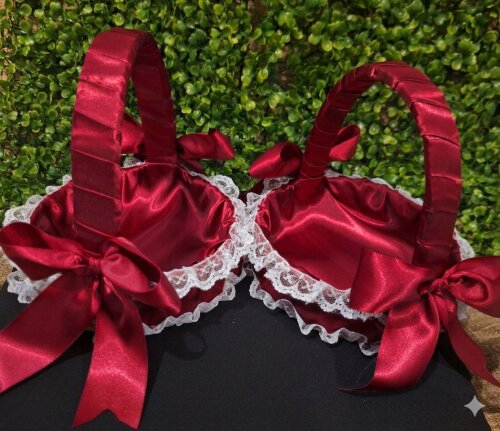 Kit com 2 Cestas para Daminhas de Casamento em Cetim Vermelho Viv