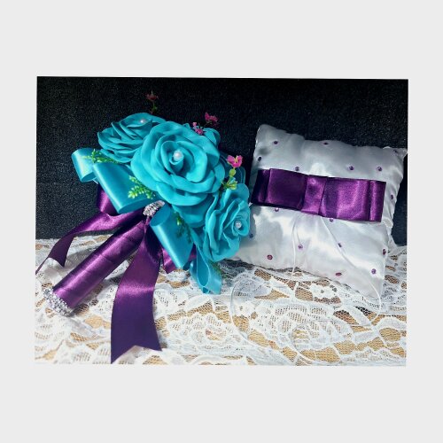 Buquê Noiva Azul Turquesa e Roxo Cívil + Porta Alianças -artes