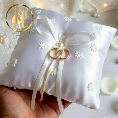 Porta Alianças Branco e Bege Off-White com Pérolas – Elegânc