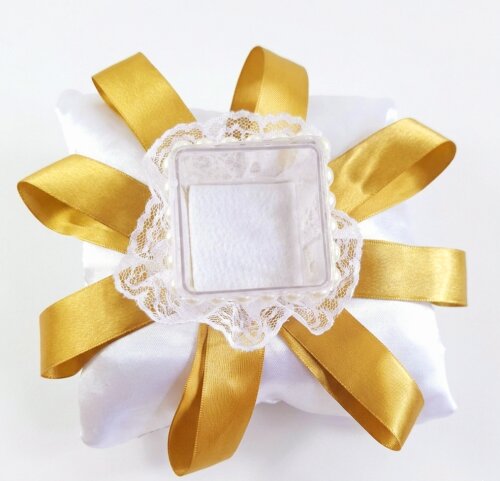 Porta Alianças branco e dourado com Caixa de Acrílico