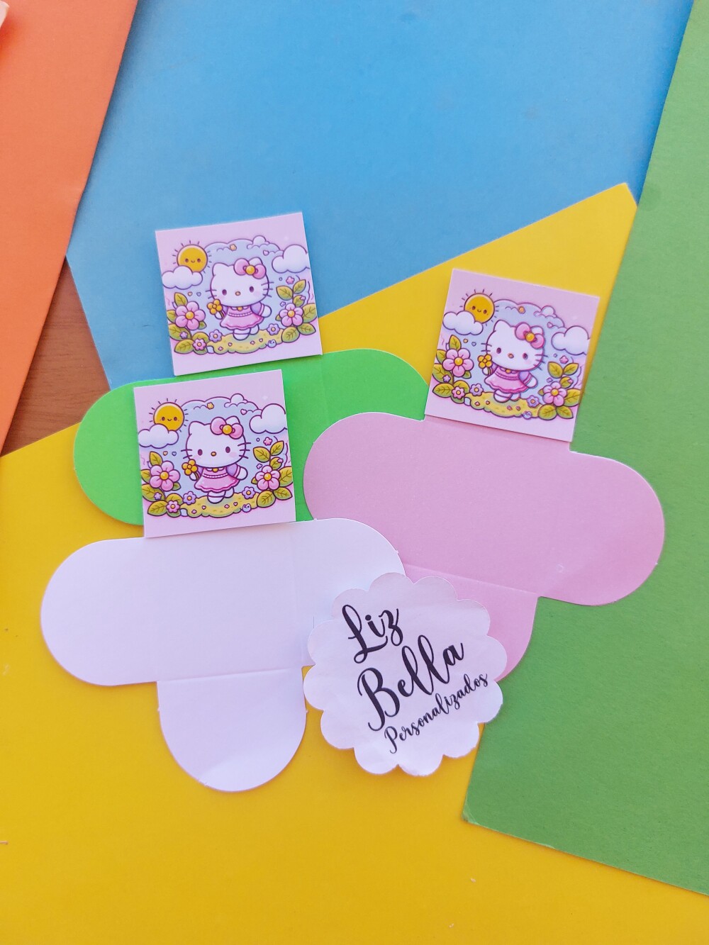 Forminhas para doces Hello Kitty 100 Unidades