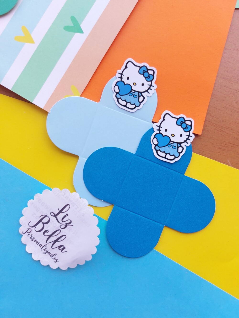 Forminhas para doces Hello Kitty 100 Unidades