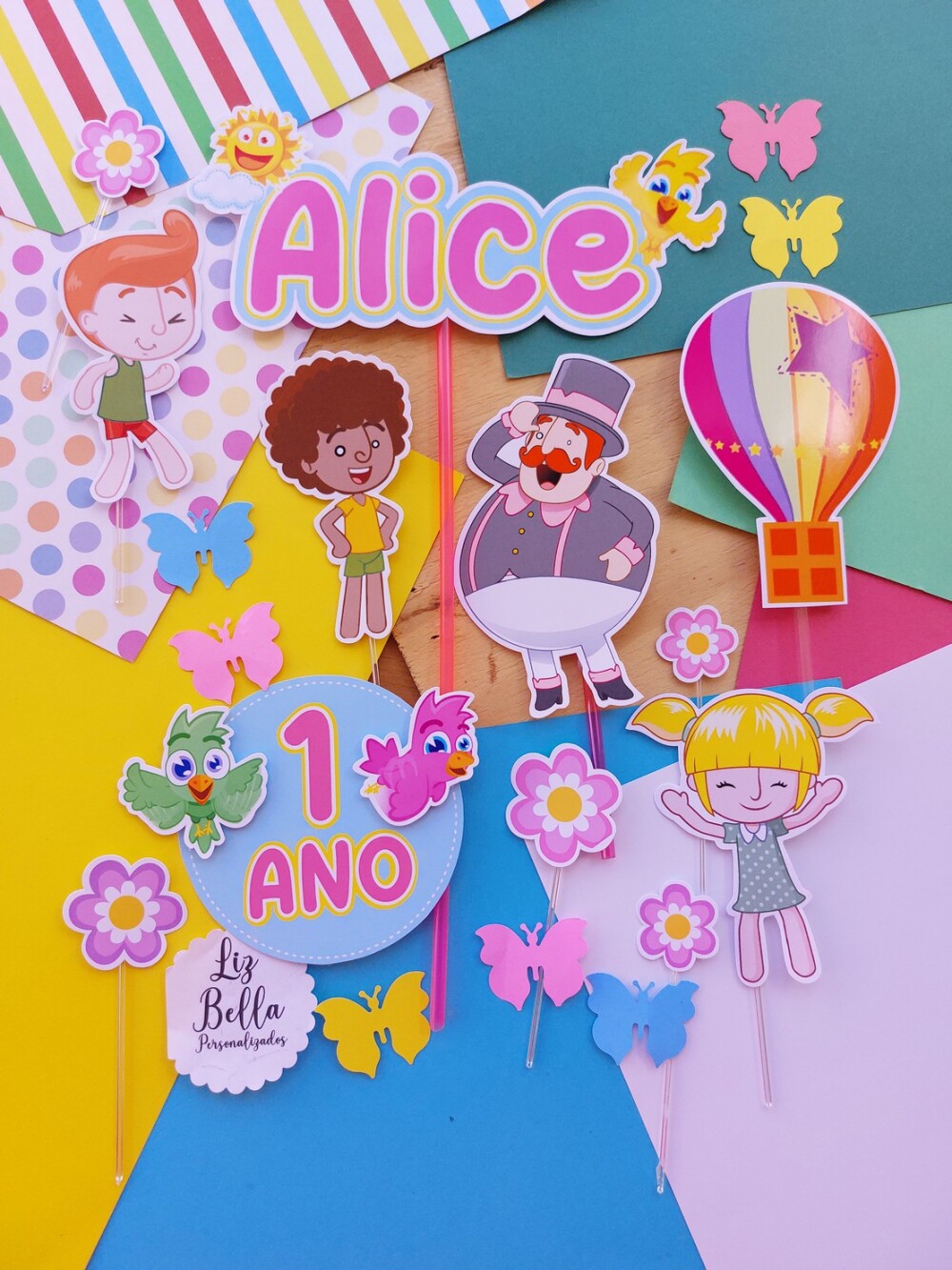 Topo de bolo Mundo Bita Rosa