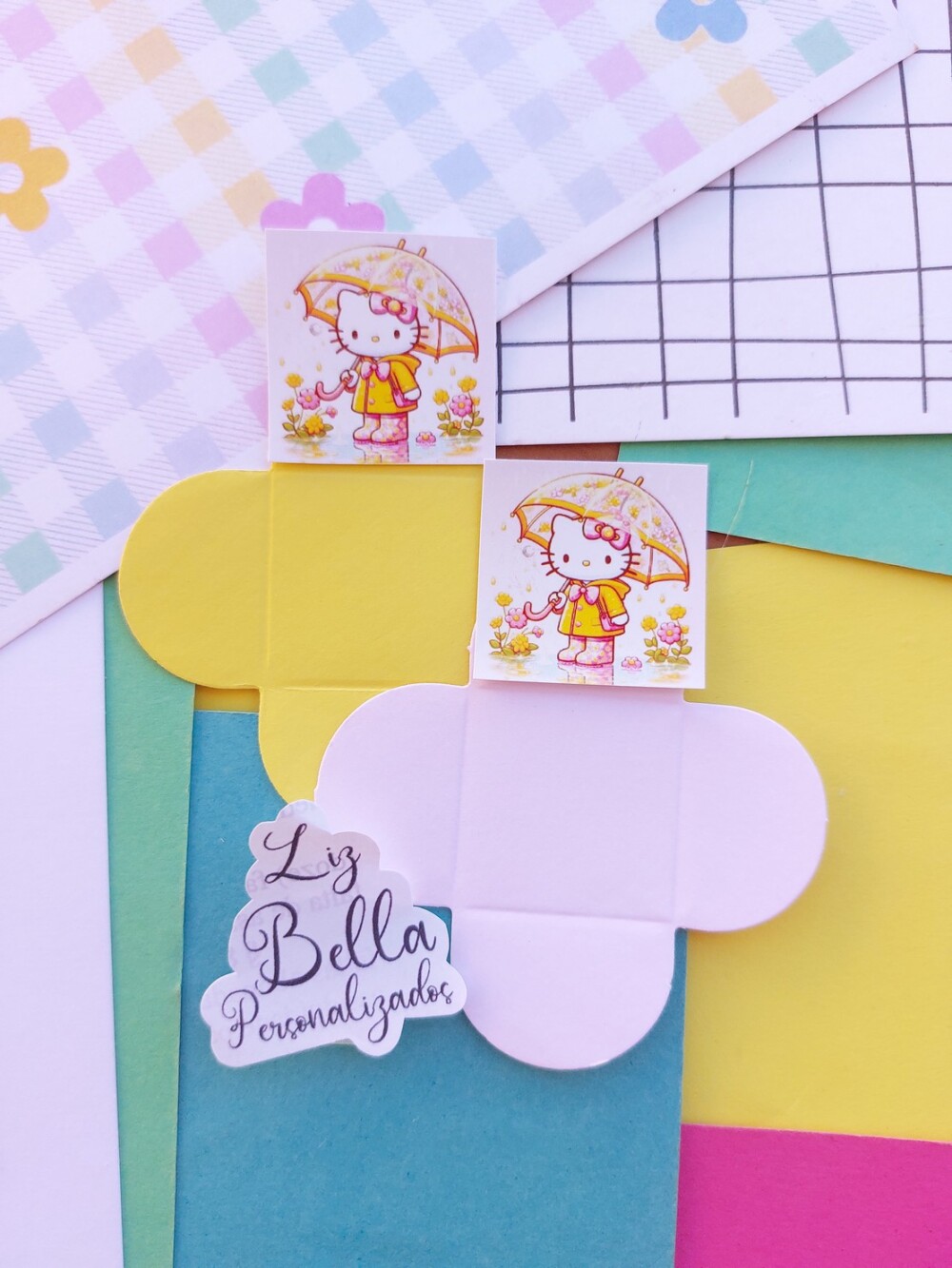 Forminhas para doces Hello Kitty  100 Unidades