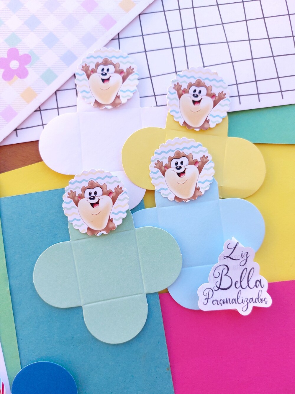 Forminhas para doces Taz-Mania  100 Unidades