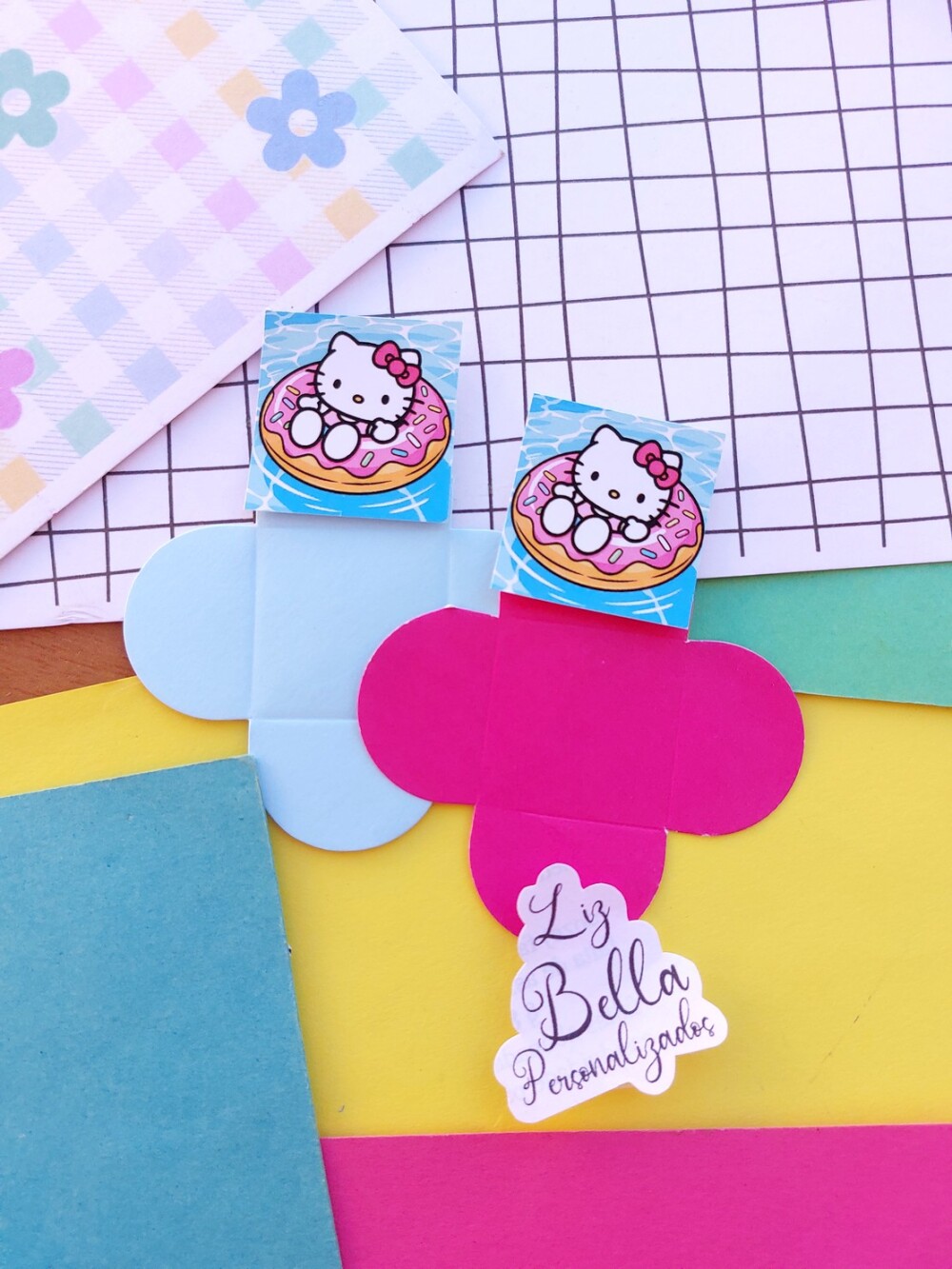 Forminhas para doces Hello Kitty  100 Unidades