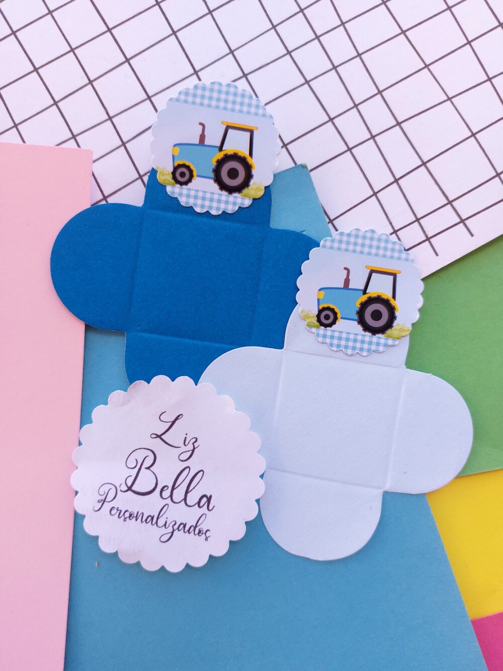 Forminhas para doces Trator azul 100 Unidades