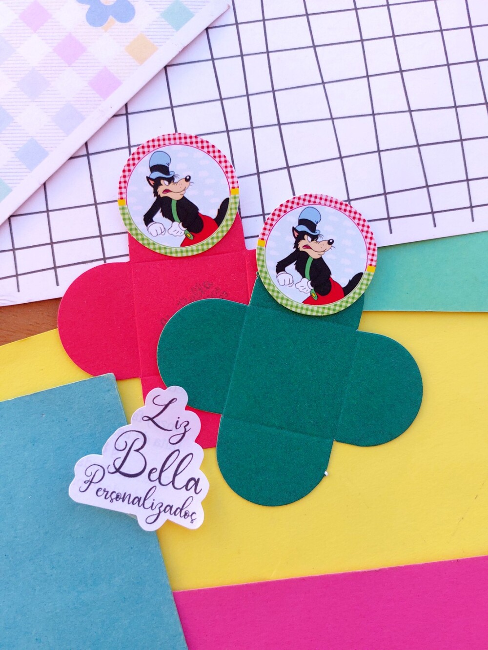 Forminhas para doces Lobo Mau 100 Unidades