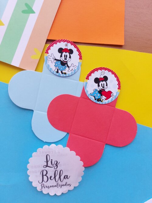 Forminhas para doces Minnie Vermelha e Azul Vintage 100 Unidades