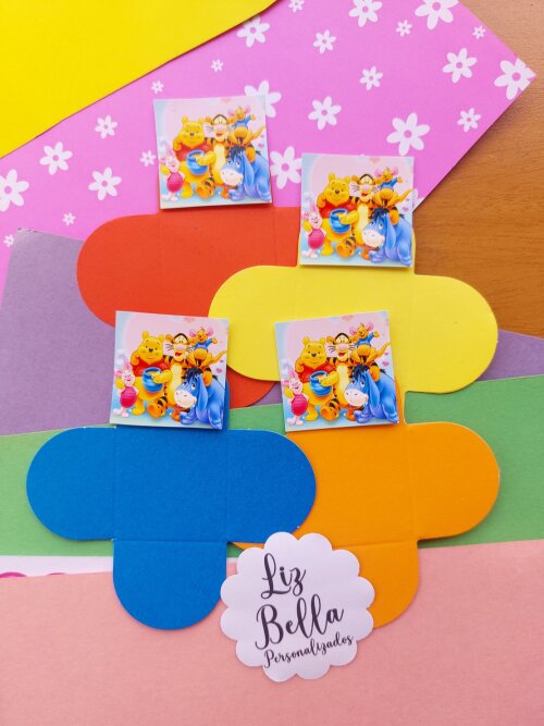Forminhas para doces Ursinho Pooh 100 Unidades