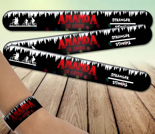 Pulseira bate enrola - stranger things