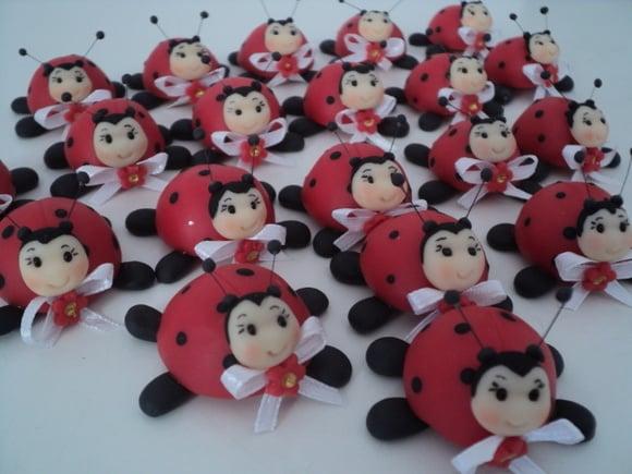Aplique Joaninha em Biscuit