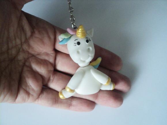 Chaveiro Unicórnio em Biscuit