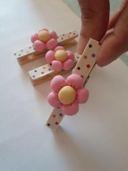 Kit com 10 Prendedores Decorados em Biscuit