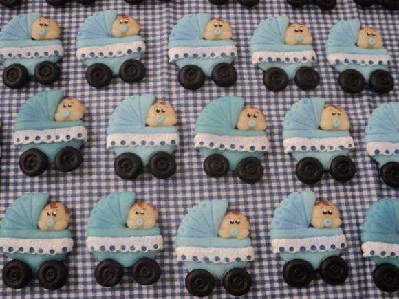Lembrancinha carrinho de bebê com imã