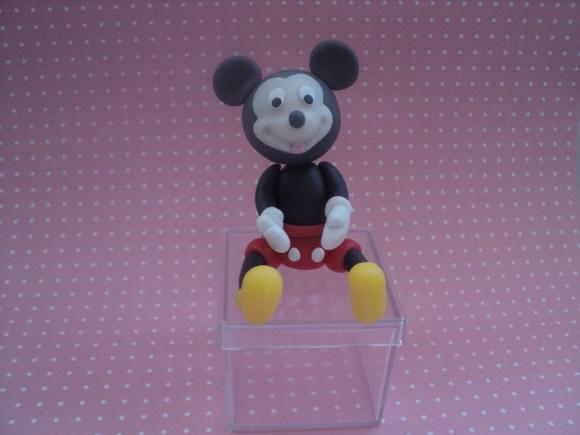 Lembrancinha de Aniversário Mickey em Biscuit