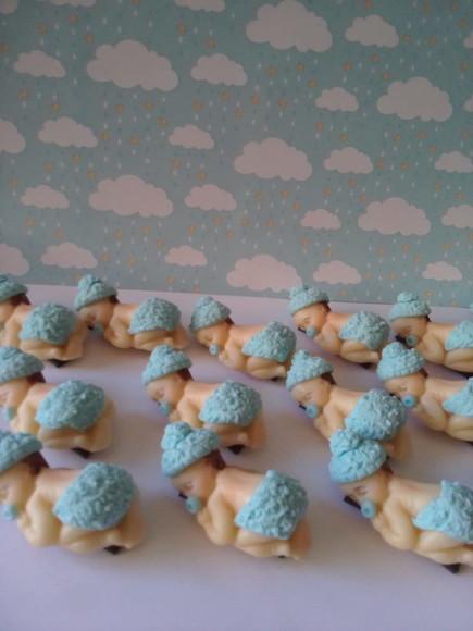 Lembrancinha de Maternidade Bebê Realista em Biscuit