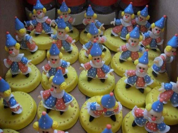 Lembrancinhas Palhacinhos em Biscuit