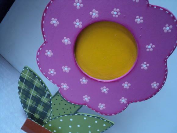 Porta Retrato em mdf flor Disponível