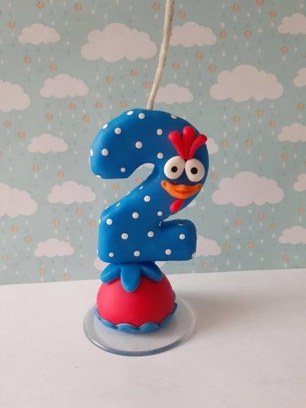 Vela de Aniversário 2 Anos Galinha Pintadinha em Biscuit