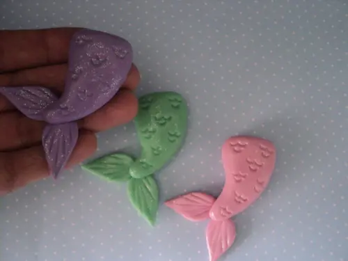 Aplique cauda de sereia em biscuit