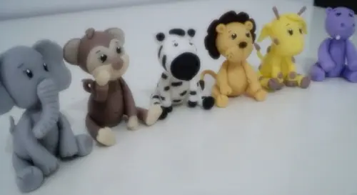 Bichinhos safári em biscuit