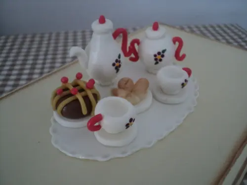 Caixa de Chá com 3 Divisórias Decorada com Miniaturas