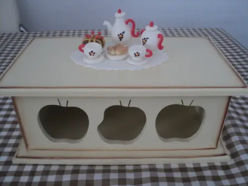 Caixa de Chá com 3 Divisórias Decorada com Miniaturas